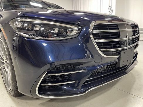 Used 2026 Mercedes-Benz S 580 4MATIC Sedan w/ AMG Line Package image 11