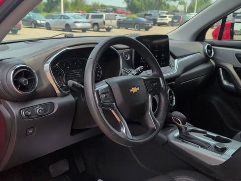 Used 2024 Chevrolet Blazer LT w/ Convenience Package FWD image 15