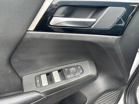 Used 2022 Mitsubishi Outlander ES AWD/4WD image 14