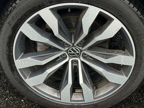 Used 2021 Volkswagen Atlas Cross Sport SEL Premium R-Line image 10