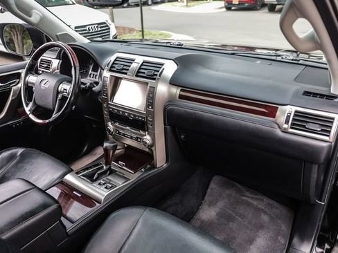 Used 2018 Lexus GX 460 Premium AWD/4WD image 59