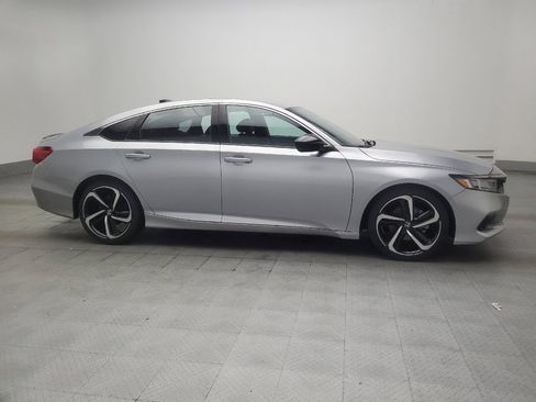 Used 2021 Honda Accord Sport image 11