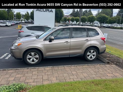 Used 2015 Subaru Forester 2.5i Premium AWD/4WD image 6