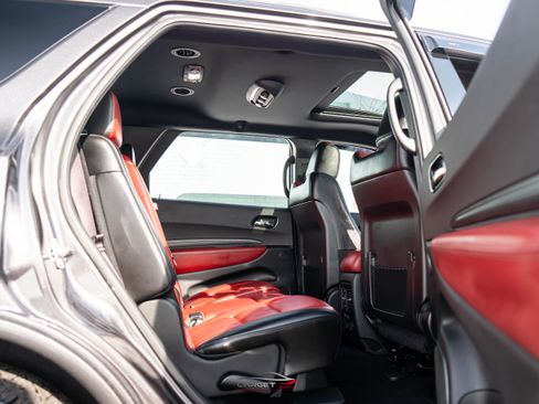 Used 2021 Dodge Durango R/T w/ Technology Group image 19