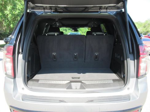 Used 2024 Chevrolet Tahoe Z71 w/ Luxury Package AWD/4WD image 40