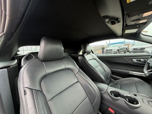 Used 2025 Ford Mustang Premium RWD image 27