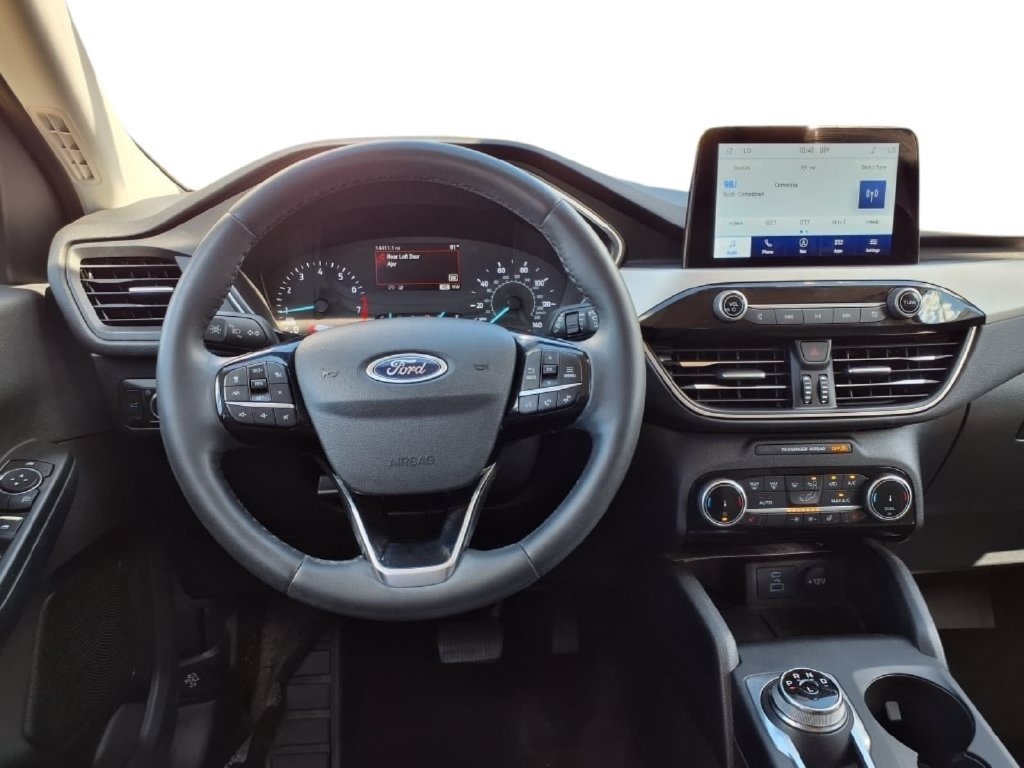 Used 2022 Ford Escape SE w/ SE Sport Appearance Package FWD image 16