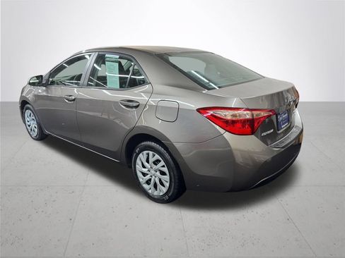 Used 2019 Toyota Corolla LE FWD image 4