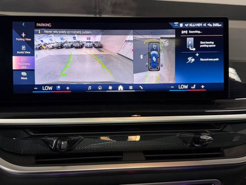 Used 2025 BMW X7 xDrive40i w/ Executive Package image 34