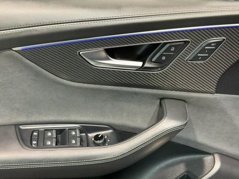 Used 2023 Audi RS Q8 AWD/4WD image 13