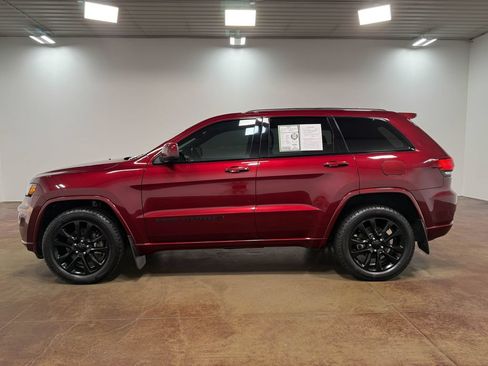 Used 2022 Jeep Grand Cherokee Laredo X AWD/4WD image 27