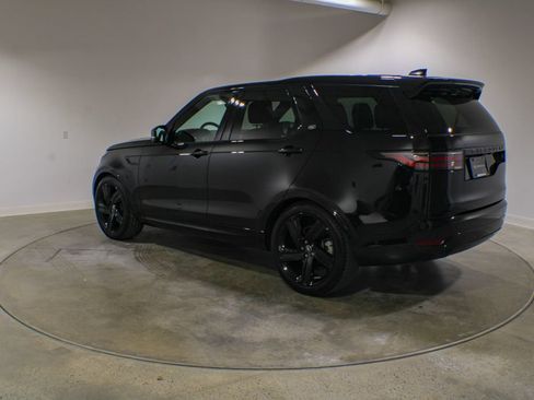 Certified 2025 Land Rover Discovery Dynamic SE AWD/4WD image 3