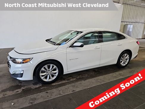 Used 2022 Chevrolet Malibu LT FWD image 1