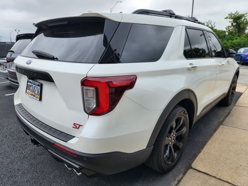 Used 2020 Ford Explorer ST w/ ST High-Performance Pack AWD/4WD image 4