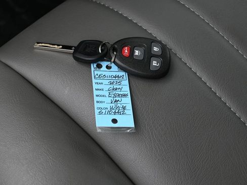 New 2025 Chevrolet Express 3500 Extended w/ Driver Convenience Package image 17