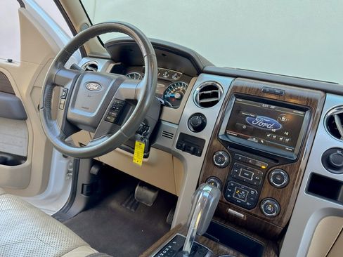 Used 2013 Ford F150 Lariat w/ Lariat Chrome Pkg image 39