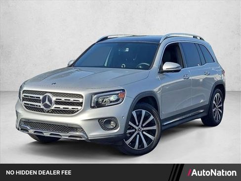 Used 2020 Mercedes-Benz GLB 250 4MATIC image 1