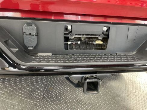 Used 2023 Chevrolet Colorado Z71 w/ Advanced Trailering Package image 26