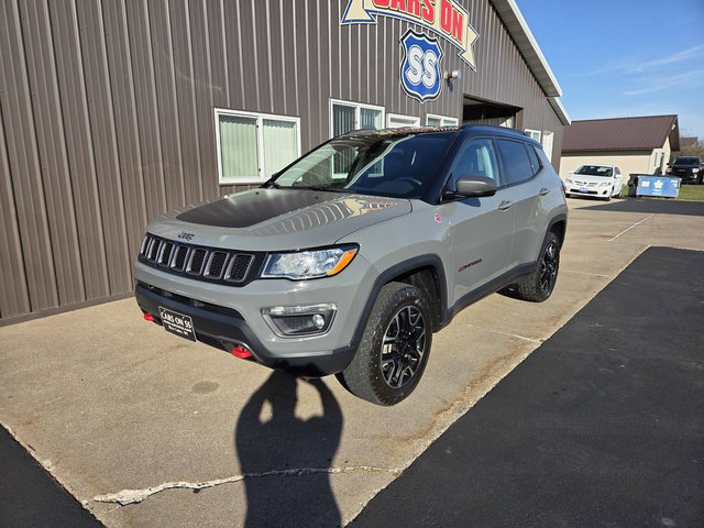 Used 2021 Jeep Compass Trailhawk AWD/4WD image 3