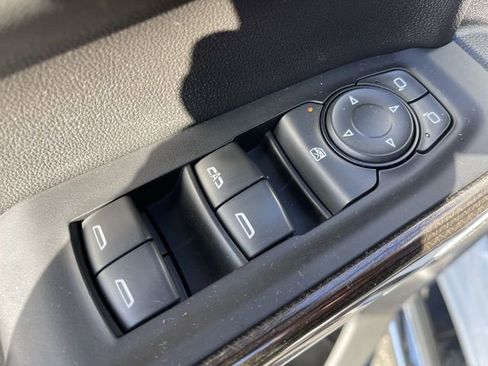 Used 2019 Chevrolet Silverado 1500 LT w/ Bed Protection Package image 13