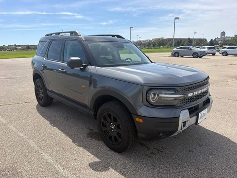 Used 2025 Ford Bronco Sport Badlands AWD/4WD image 7