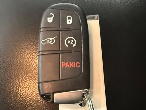 Used 2019 Dodge Durango GT image 24