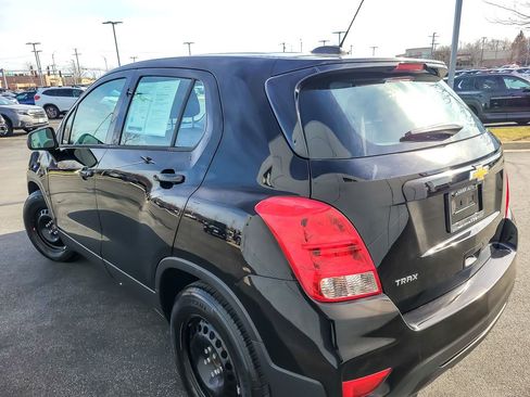 Used 2018 Chevrolet Trax LS FWD image 6
