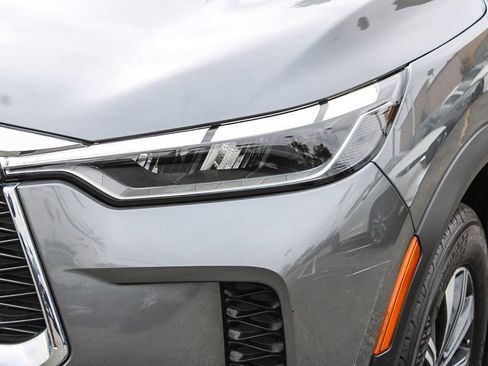 Used 2023 INFINITI QX60 Pure FWD image 8