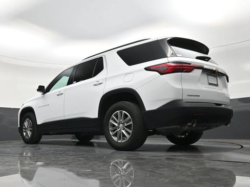 Used 2023 Chevrolet Traverse LT FWD image 22