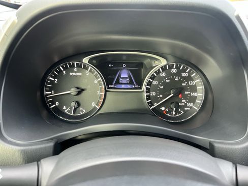 Used 2020 Nissan Pathfinder Platinum image 29