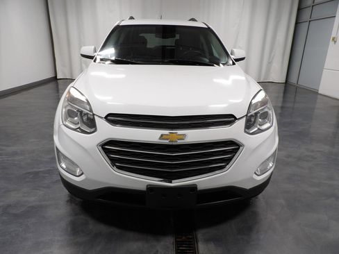 Used 2017 Chevrolet Equinox LT w/ Convenience Package image 3
