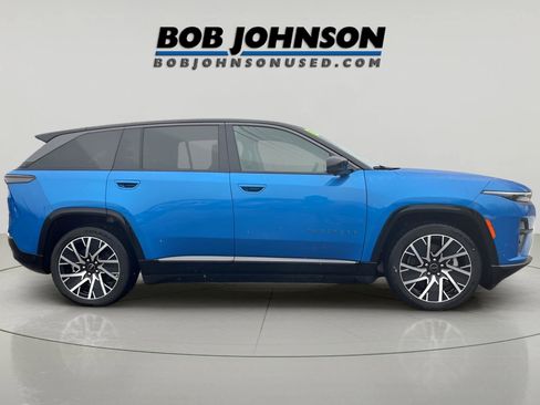 Used 2025 Jeep Wagoneer S Limited image 8