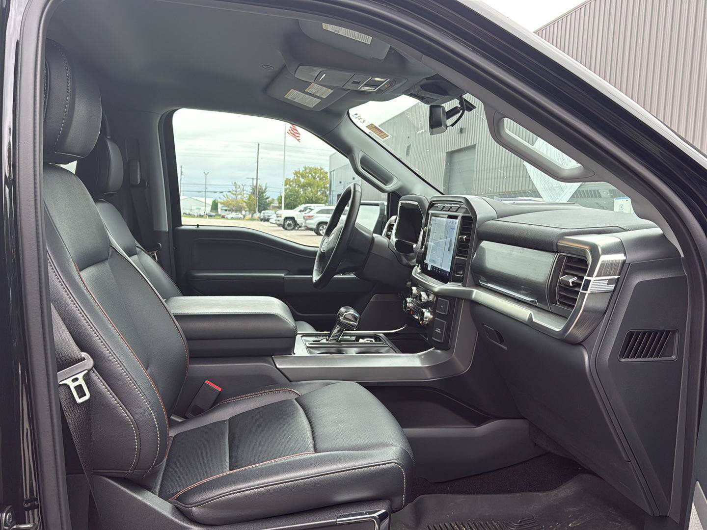 Used 2022 Ford F150 Lariat AWD/4WD image 12