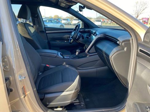 Used 2023 Hyundai Santa Cruz SEL Premium image 11