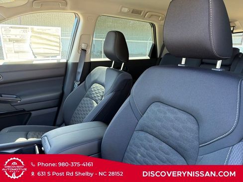 New 2026 Nissan Pathfinder SV FWD image 11