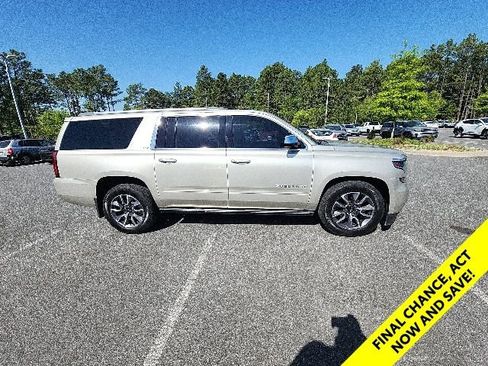 Used 2016 Chevrolet Suburban LTZ AWD/4WD image 16