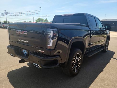 Used 2020 GMC Sierra 1500 AT4 w/ AT4 Premium Package AWD/4WD image 4