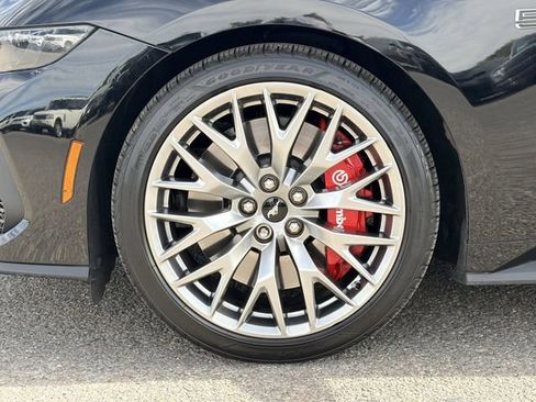 Used 2025 Ford Mustang GT Premium image 30