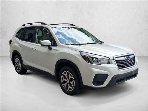 Used 2020 Subaru Forester Premium AWD/4WD image 2