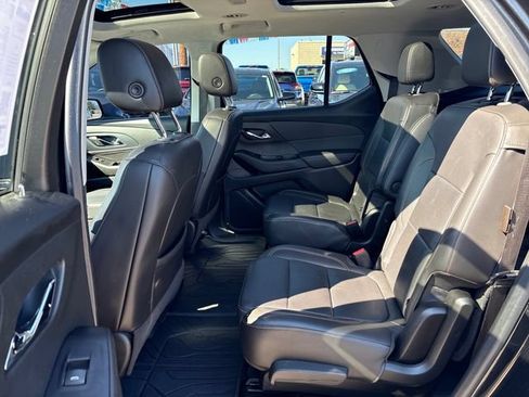 Used 2020 Chevrolet Traverse Premier w/ Redline Edition AWD/4WD image 19