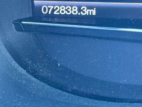 Used 2016 Ford Explorer XLT w/ Equipment Group 202A image 23