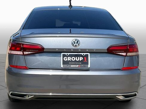 Used 2020 Volkswagen Passat 2.0T SE FWD image 5
