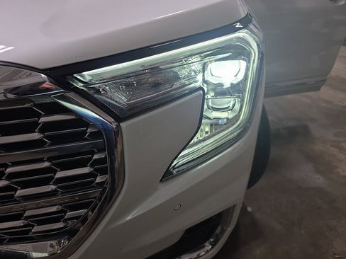 Used 2024 GMC Terrain Denali w/ Denali Premium Package image 38