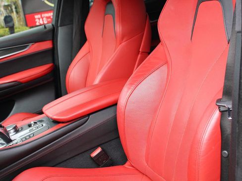 Used 2018 BMW X6 M image 66