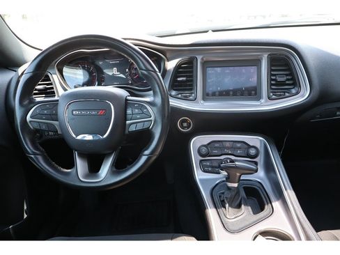 Used 2019 Dodge Challenger SXT w/ Driver Convenience Group RWD image 23