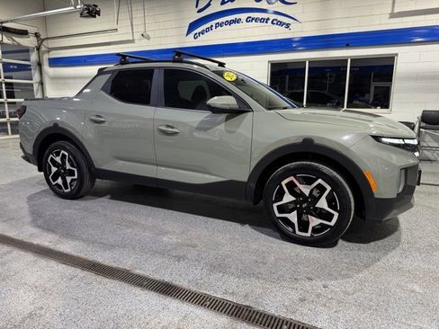 Used 2022 Hyundai Santa Cruz Limited image 13