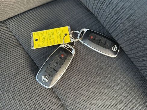 Used 2024 Nissan Sentra SV image 33