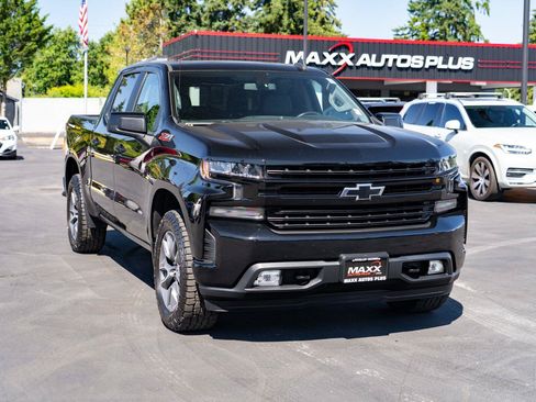 Used 2021 Chevrolet Silverado 1500 RST w/ Convenience Package II AWD/4WD image 2