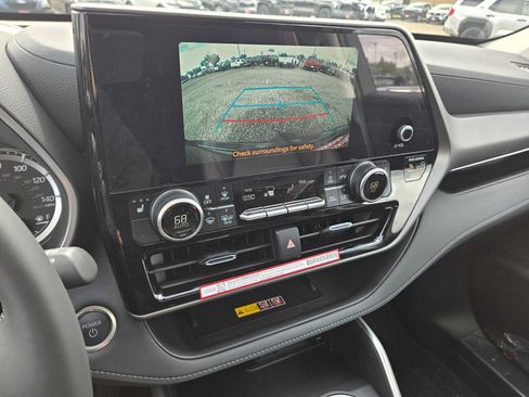 New 2026 Toyota Highlander XLE AWD/4WD image 30