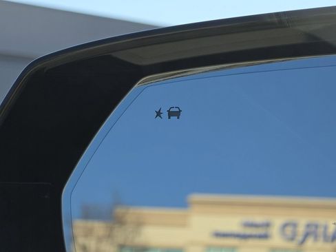 Used 2022 Chevrolet Tahoe LT w/ LT Signature Plus Package image 12